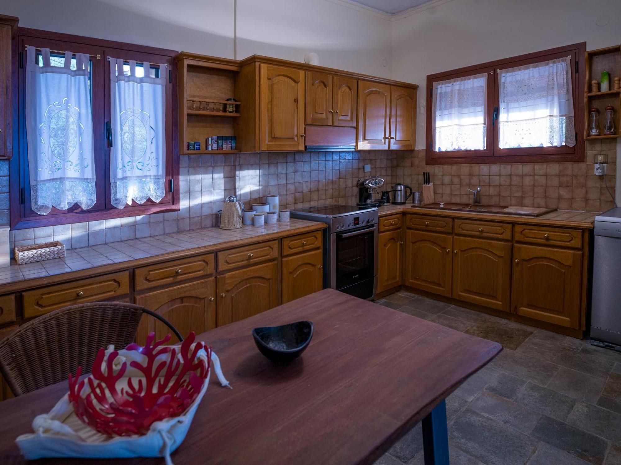 Traditional Luxury Villa Armonia Aígion Luaran gambar