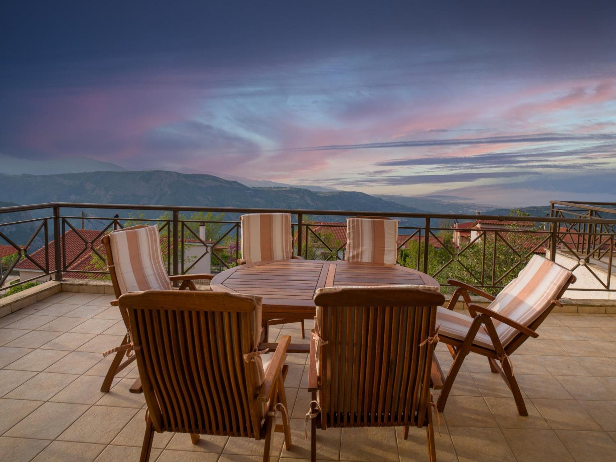 Traditional Luxury Villa Armonia Aígion Luaran gambar