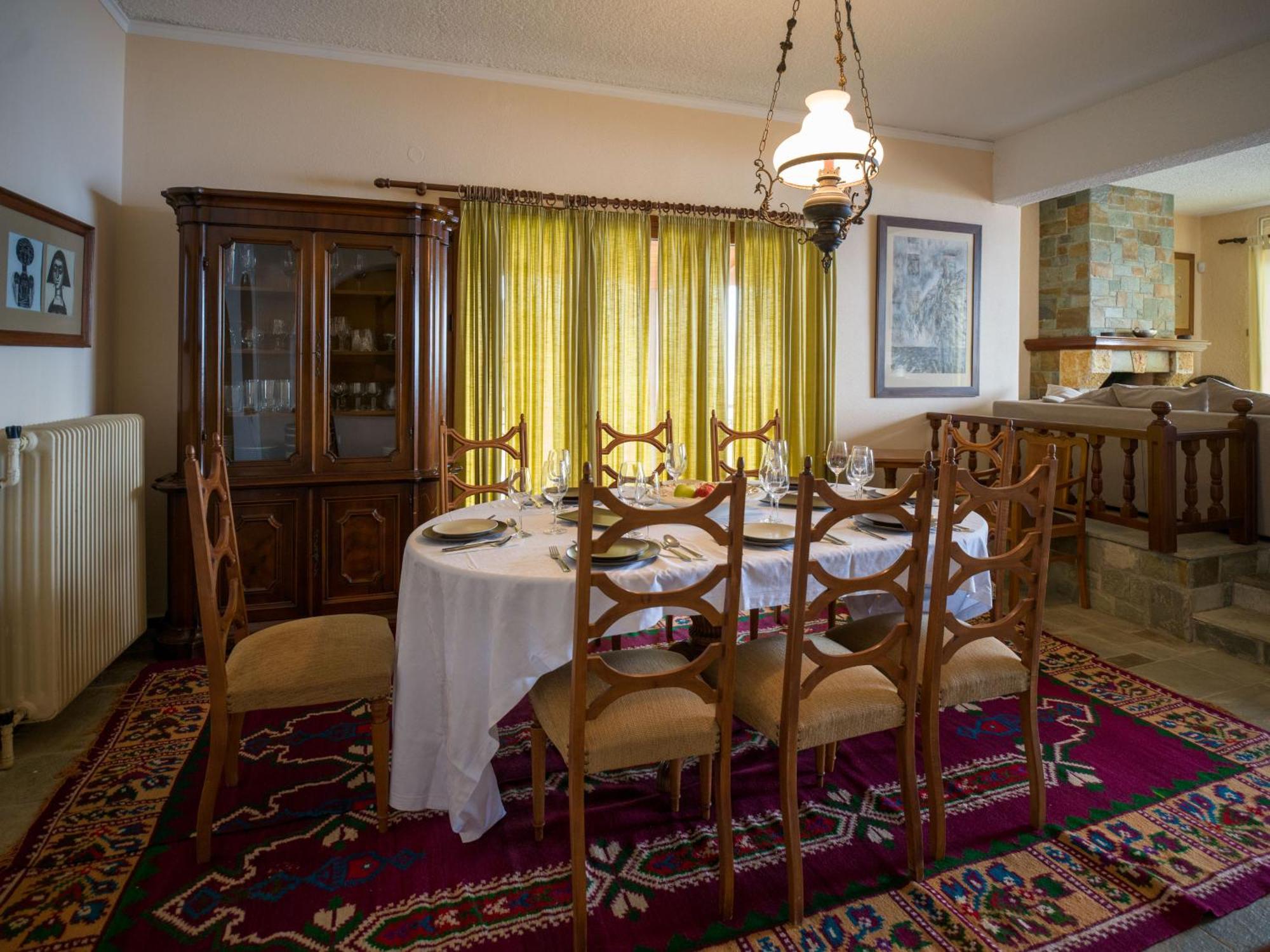 Traditional Luxury Villa Armonia Aígion Luaran gambar